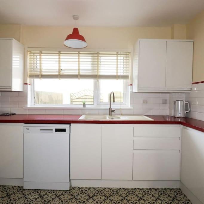 Gorgeous House In Newquay Walking Distance From Fistral Beach Esterno foto