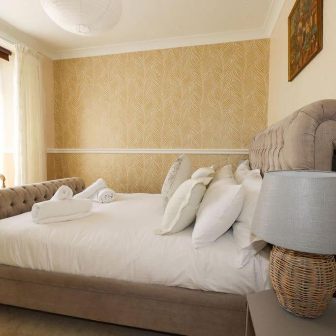 Gorgeous House In Newquay Walking Distance From Fistral Beach Esterno foto